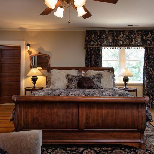 Black Walnut B&B Inn Asheville Exterior photo