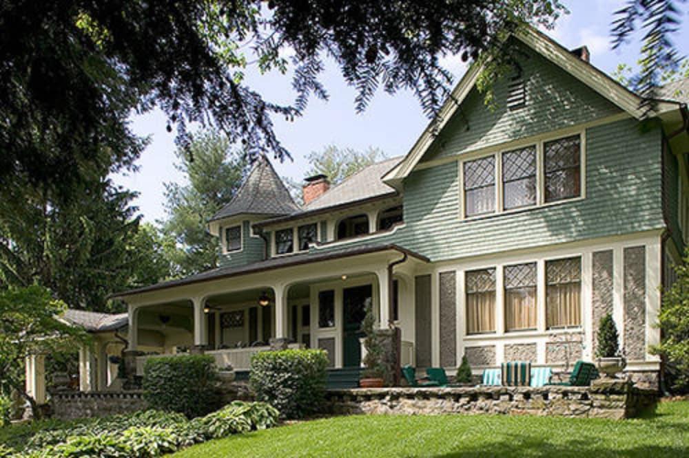 Black Walnut B&B Inn Asheville Exterior photo